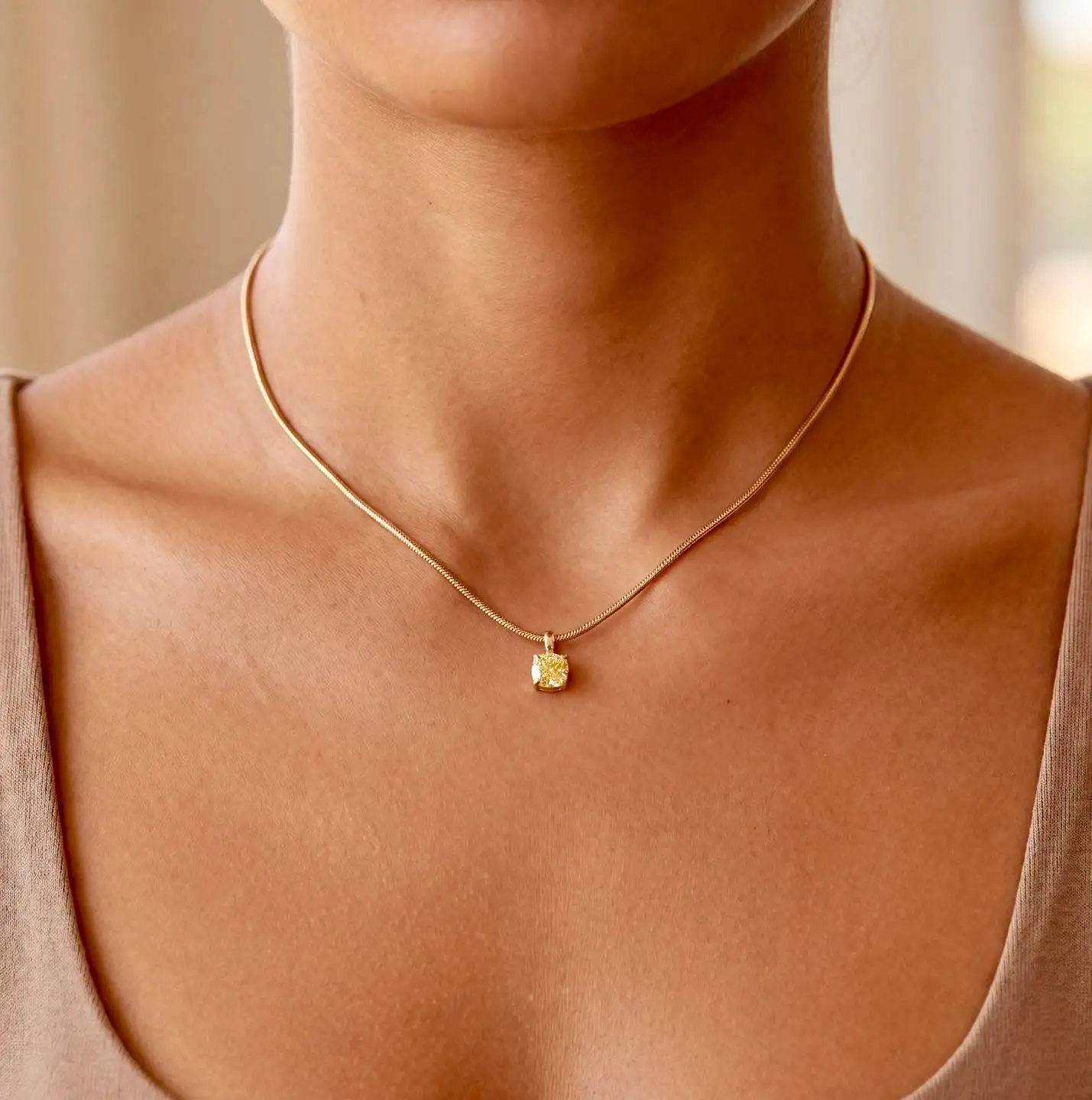Pendentif diamant jaune